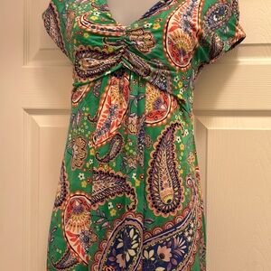 Etro midi in green. Cap sleeves, ruched bodice, v neck, size 40. 80% Rayon